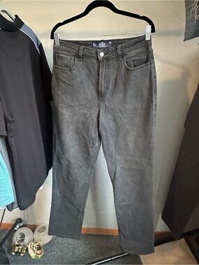 Hollister Women's Black Straight-Leg Jeans